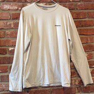 Patagonia Shirts - Patagonia fishing shirt men’s small Patagonia Shirts - Patagonia fishing shirt men’s small
